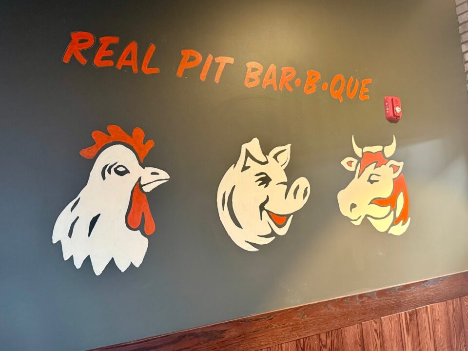 Photo of the Hamburg Dinosaur Bar-B-Que