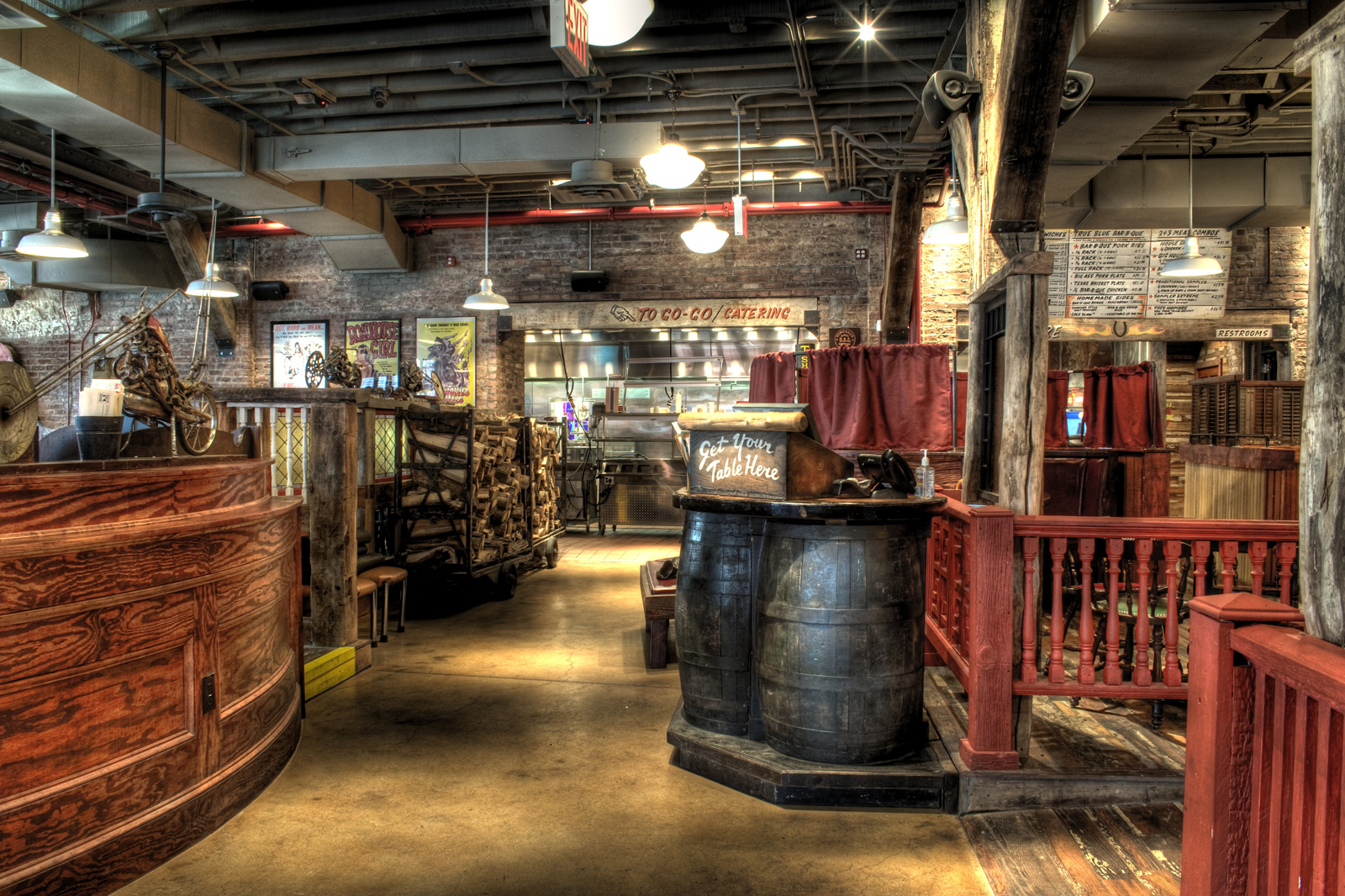 interior of harlem bbq restaurant