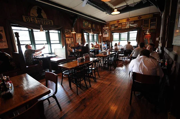 Photo of the Rochester Dinosaur Bar-B-Que