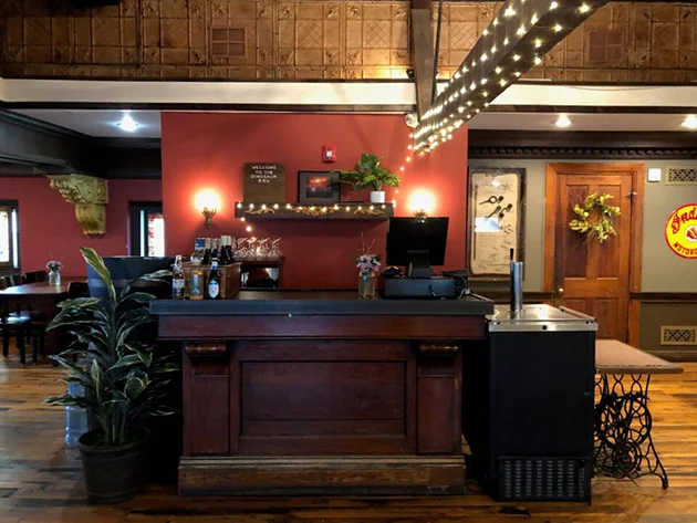 Photo of the Rochester Dinosaur Bar-B-Que