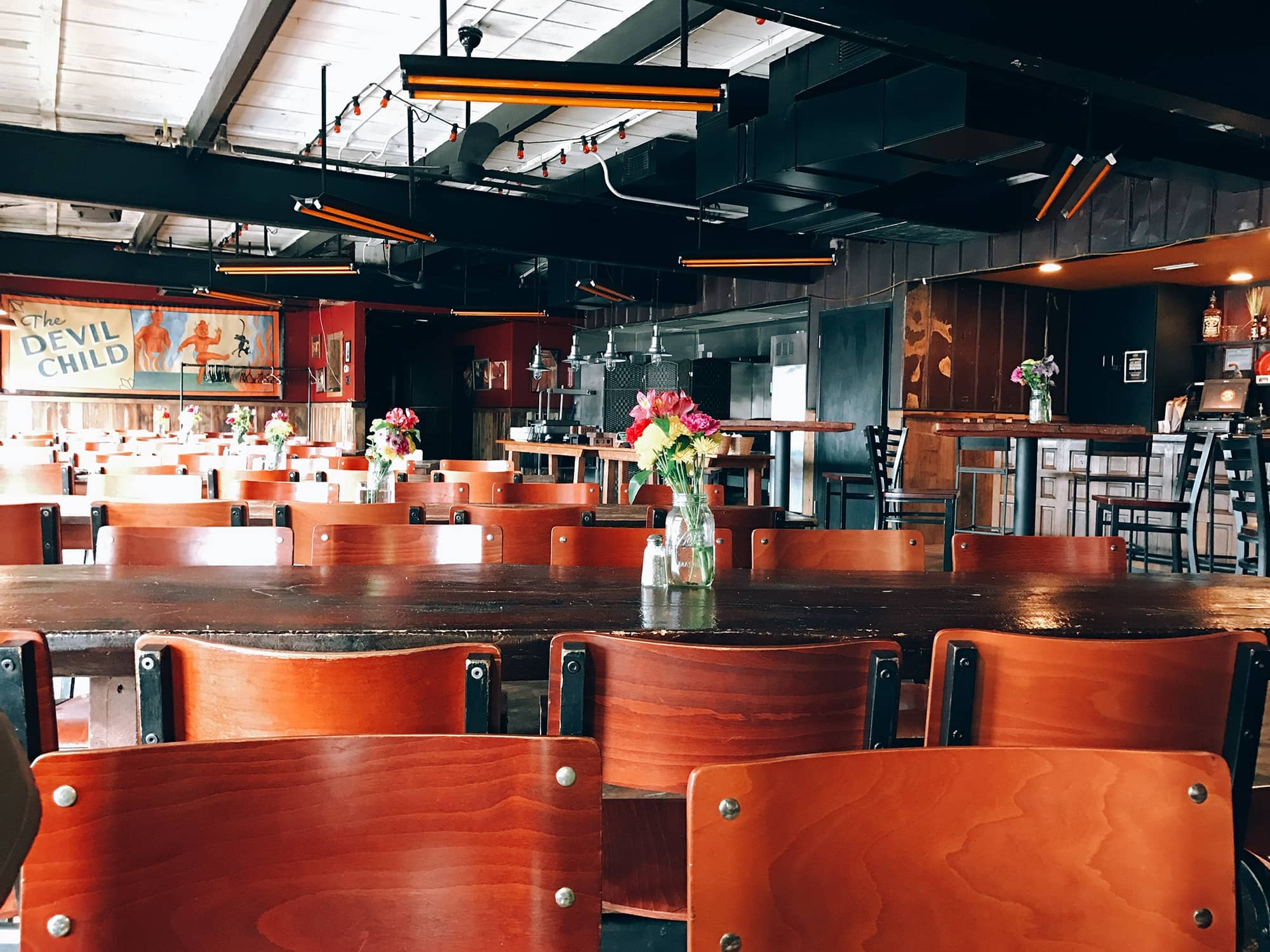 main room of dinosaur bbq in syracuse ny